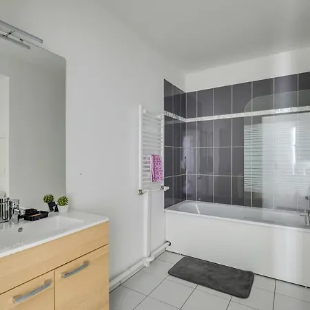 Chic And Spacious Southern Paris Lejlighed Massy (Essonne)